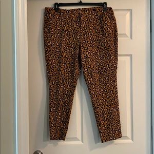 Old Navy Pixie Ankle Pants